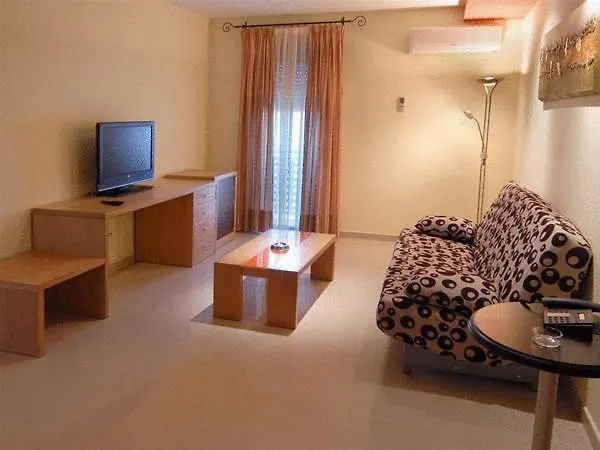 Hotel Macami El Carpio